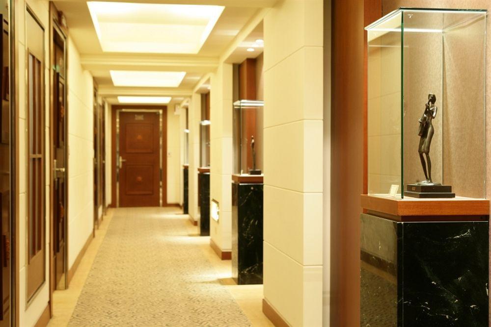 Hotel Dion Тайчжун Экстерьер фото
