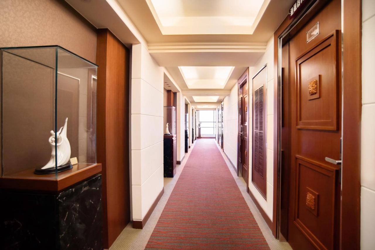 Hotel Dion Тайчжун Экстерьер фото
