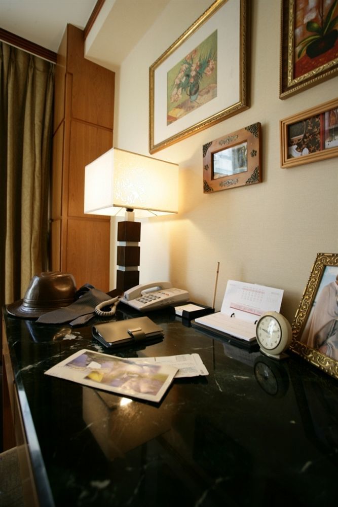 Hotel Dion Тайчжун Экстерьер фото