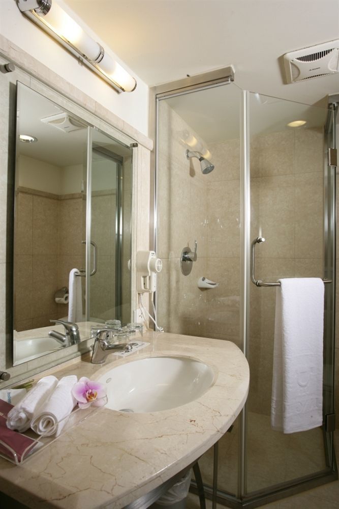 Hotel Dion Тайчжун Экстерьер фото