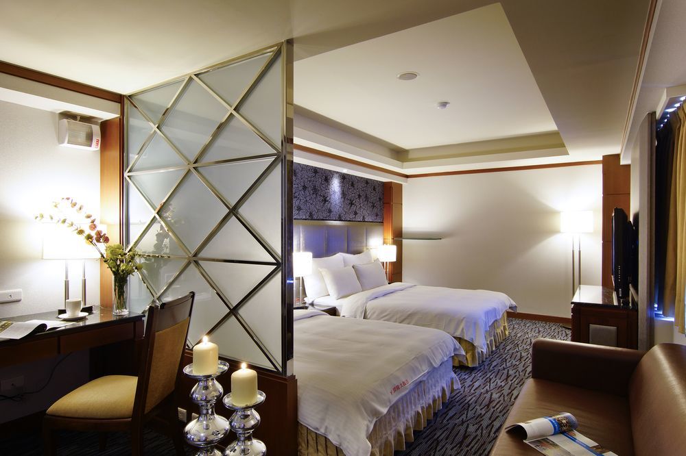 Hotel Dion Тайчжун Экстерьер фото